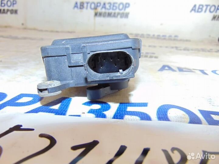 Моторчик заслонки печки для Audi A6 2 1997-2004 г