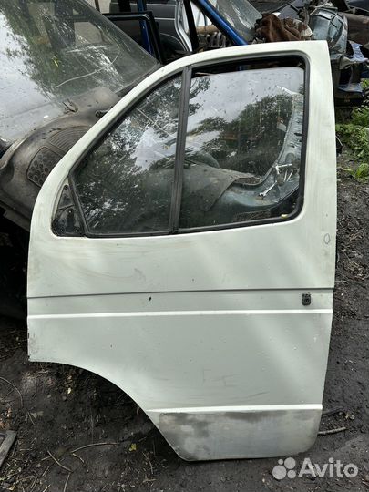 Дверь левая на газель