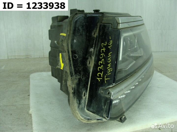 Фара левая Volkswagen Tiguan