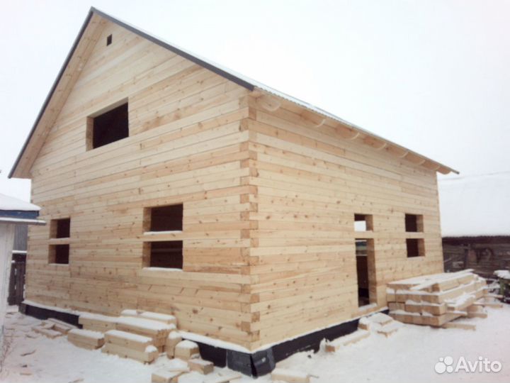 Строитель плотник