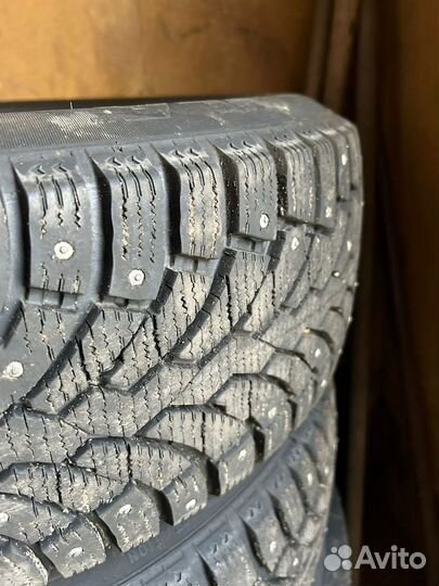 Formula Ice 215/60 R17