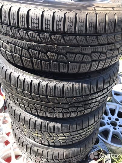 Nokian Tyres WR G2 SUV 235/60 R17 106V