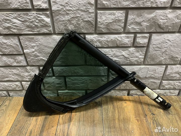 Porsche Panamera Стекло двери задней LH RH