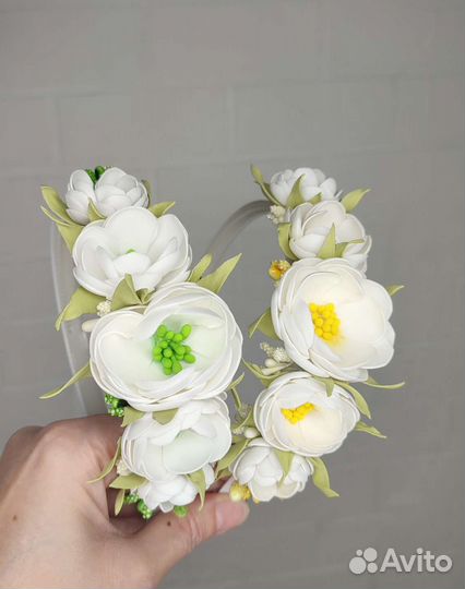 Ободок для волос с цветами