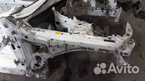 Передняя часть переднего лонжерона R E60