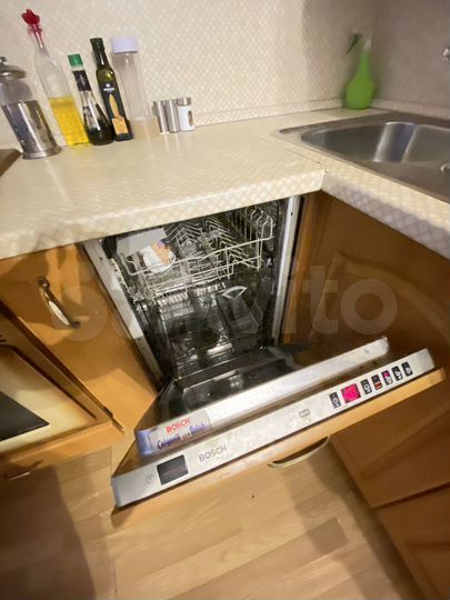 2-к. квартира, 74,3 м², 1/4 эт.