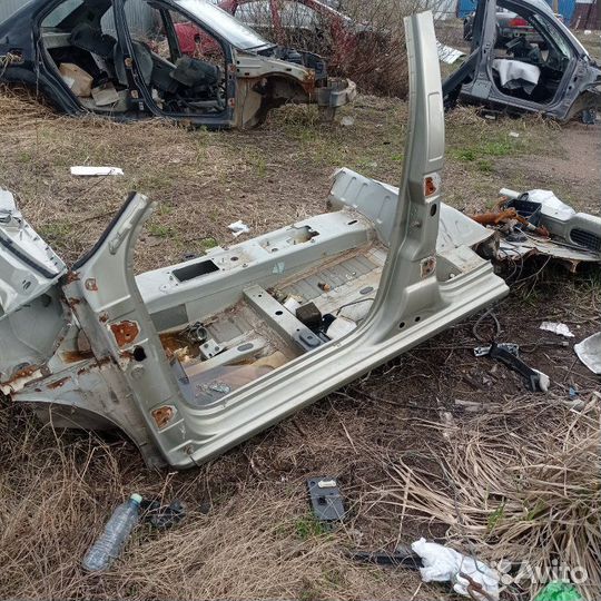 Кузов по частям Renault Sandero