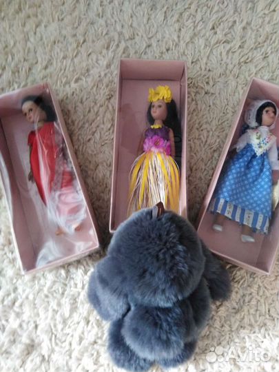 Куклы фарфоровые