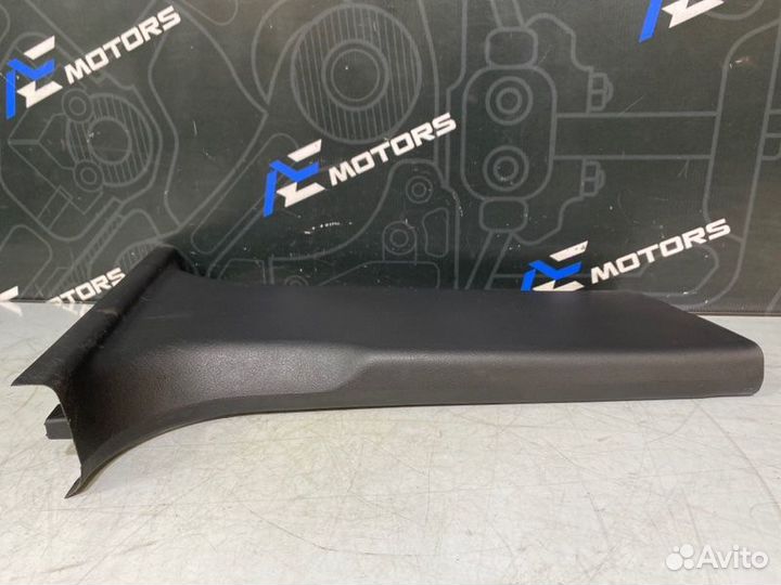 Обшивка салона правая Audi A6 Allroad C6 AUK 2006