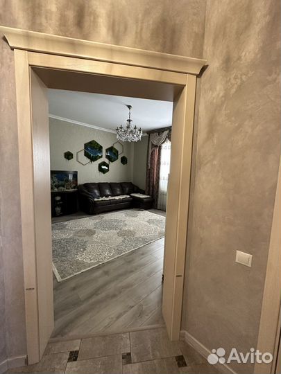 Двери межкомнатные Волховец нюанс, ваниль