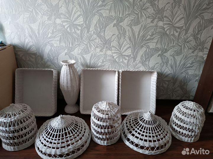 Корзина плетёная, абажуры