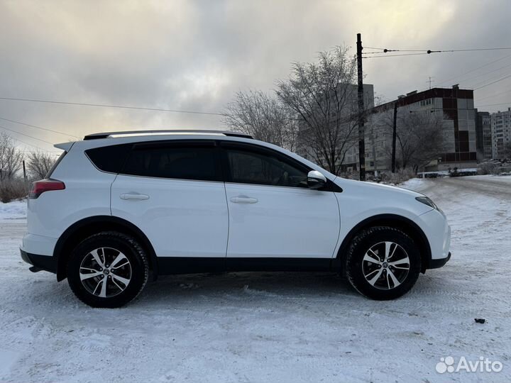 Toyota RAV4 2.0 CVT, 2015, 116 000 км
