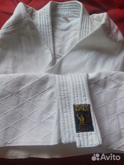 Продам кимоно DAX