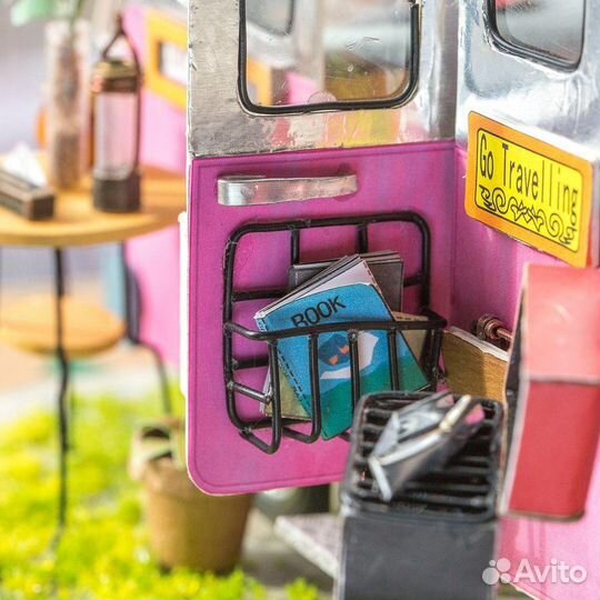 Домик на колесах Happy Camper (Rolife)