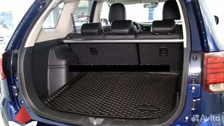 Коврик в багажник Mitsubishi Outlander