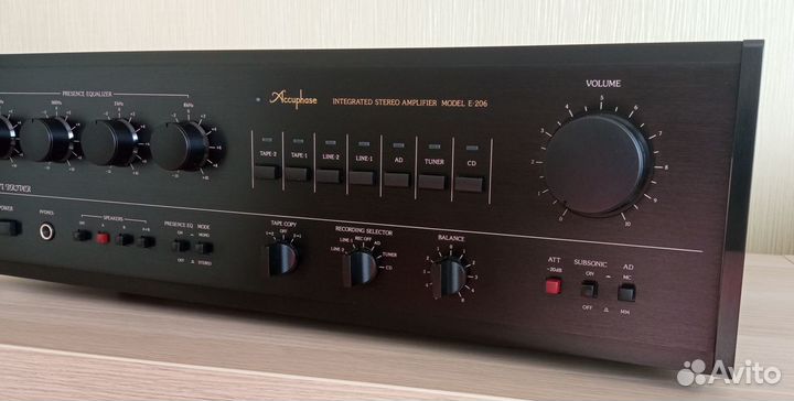 Усилитель Accuphase E-206