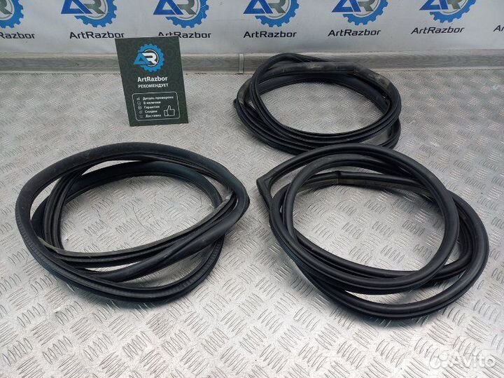 Уплотнитель двери Mazda Cx-7 L3-VDT 2.3 238Л.С