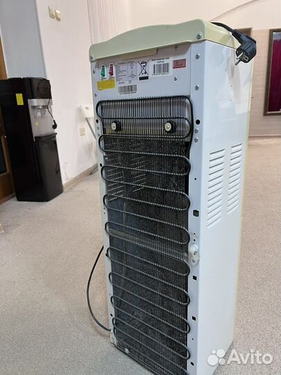 Кулер для воды бу