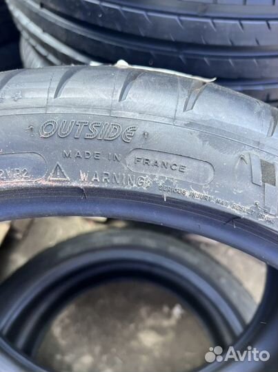 Michelin Pilot Sport Cup 2 265/35 R19 98Y