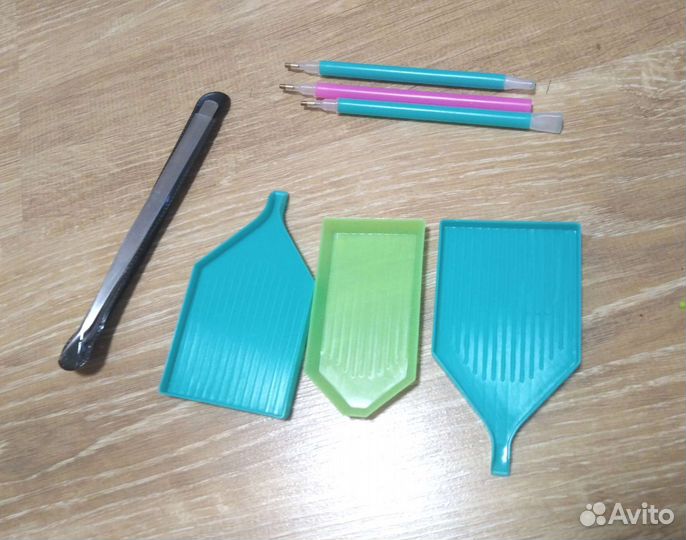 Стразы для алмазной мозаики