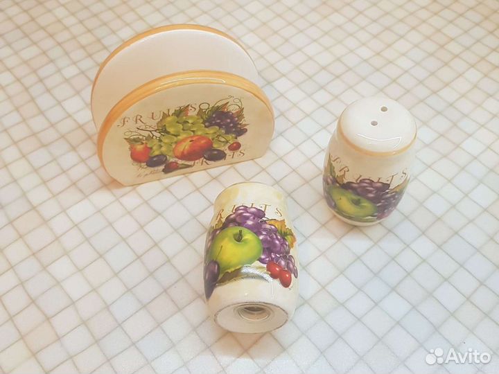 Набор для специй с салфетницей