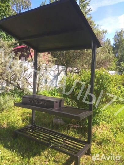 Мангал с крышей