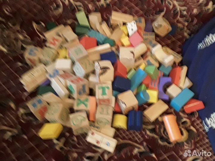 Кубики детские деревянные свыше 100 штук