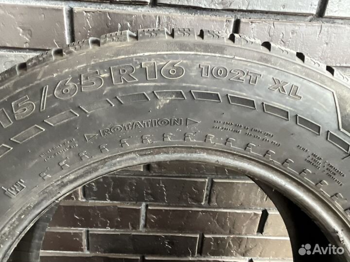 Nokian Tyres Hakkapeliitta 7 SUV 215/65 R16 102Y