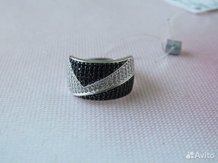 Серебряное кольцо Серебро 925 Клейма