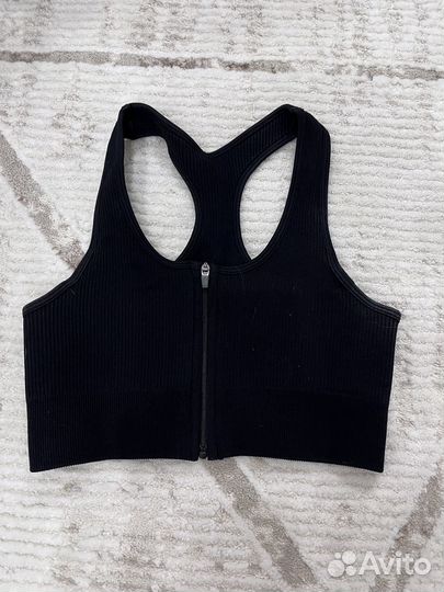 Спортивный топ