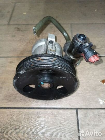 Насос гидроусилителя руля Chevrolet Captiva 2006