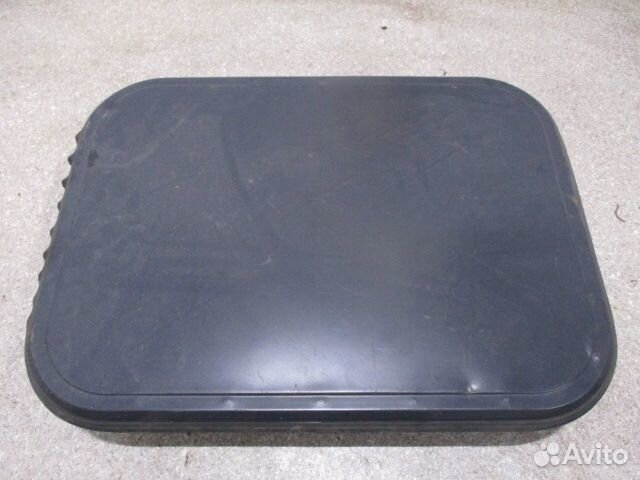 Крышка люка Mercedes-Benz A9438300042