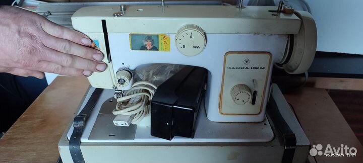 Швейная машина Чайка