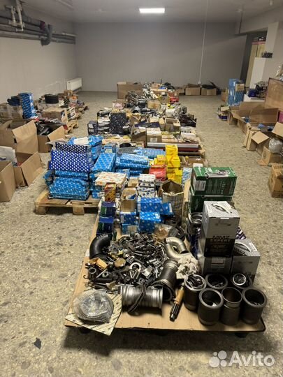 Продам большой обьем грузовых запчастей