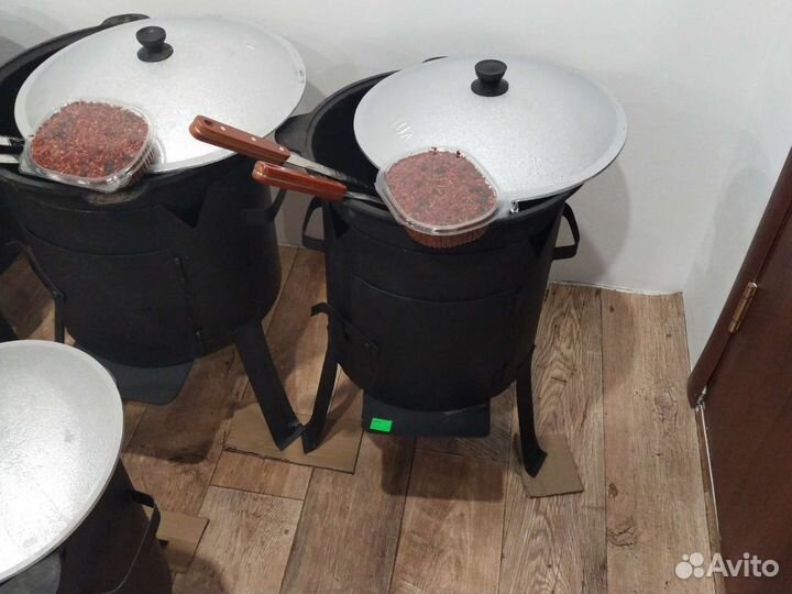 Казан чугунный с печкой шумовка