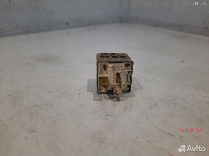 S1008748 Реле volkswagen golf 3