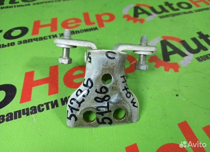 Петля двери mitsubishi pajero IO H76W зад лево