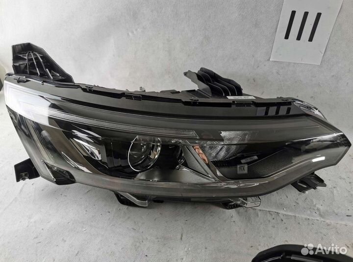 Фары галоген лед Renault Talisman