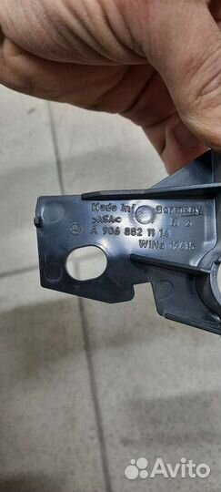 Кронштейн пер. П. Mercedes-Benz Sprinter W906/2010