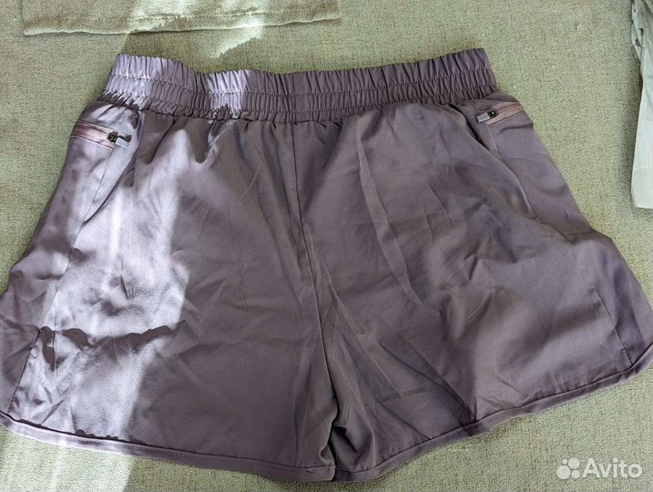 Спортивные шорты