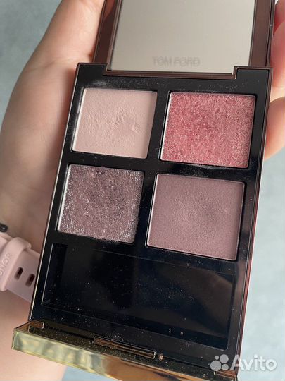 TOM ford shade&illuminate face and eye palette