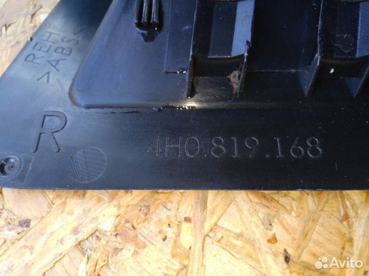 Дефлектор воздушный правый Audi A8 D4 long 4.2