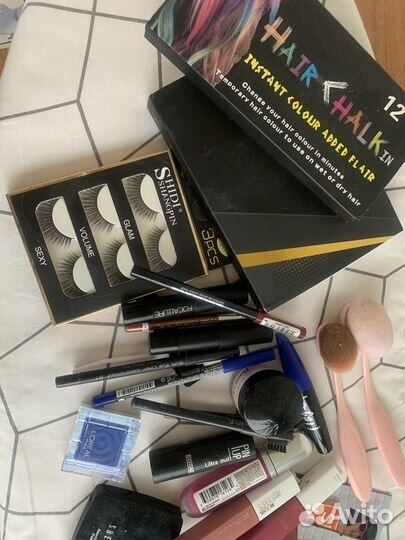 Тени помада тушь кисти румяна карандаш