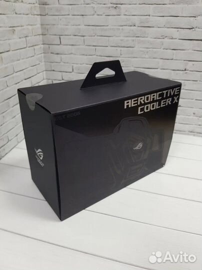 Кулер Asus ROG AeroActive Cooler X