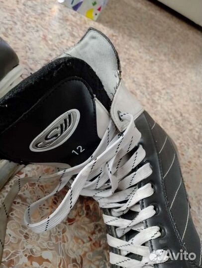 Коньки хоккейные