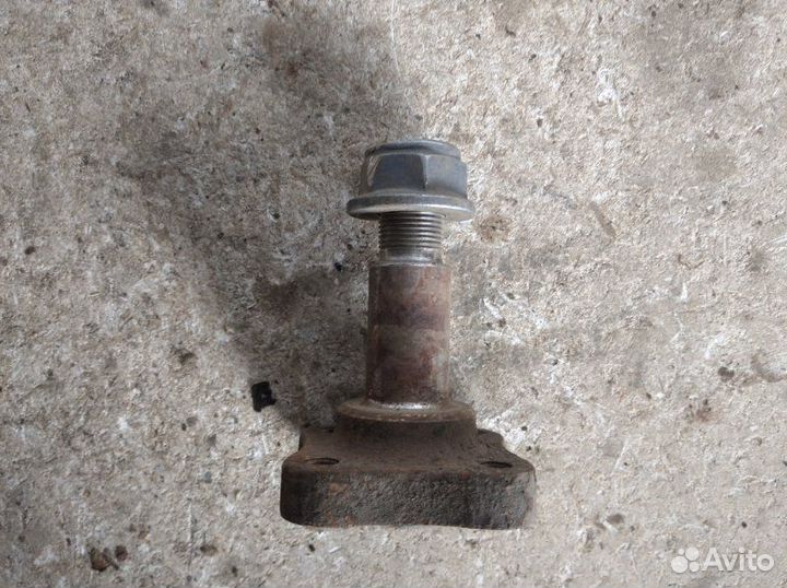 Цапфа задняя правая Renault Logan 2004-2014