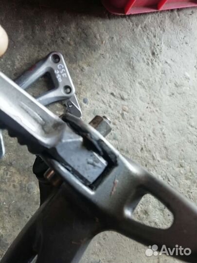 Заднии кронштейны suzuki GSF 250 bandit