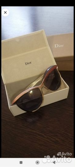 Солнцезащитные очки женские