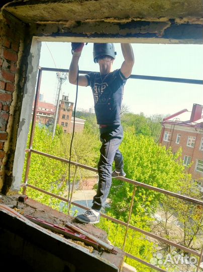 Остекление балконов и лоджий под ключ