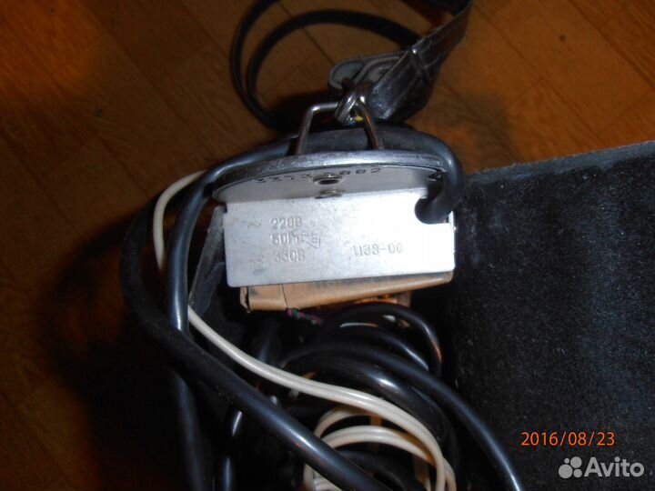 Фотовспышка с двумя разнесенными лампами